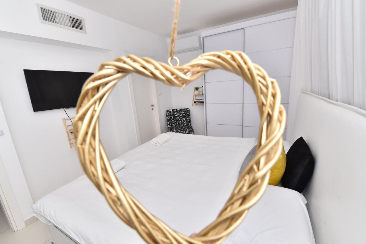 Ferienwohnung דירת גן דלוקס Eilat Exterior foto