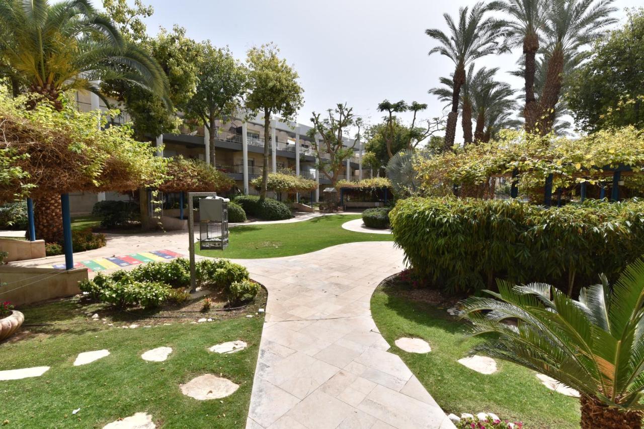 Ferienwohnung דירת גן דלוקס Eilat Exterior foto